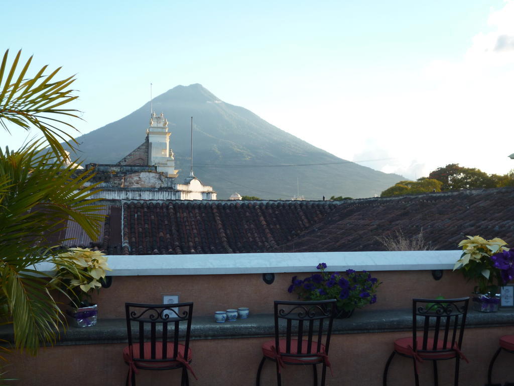 D'Leyenda Hotel Antigua Exterior foto